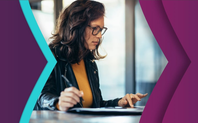 Lady working on her PC, Skrill Business support