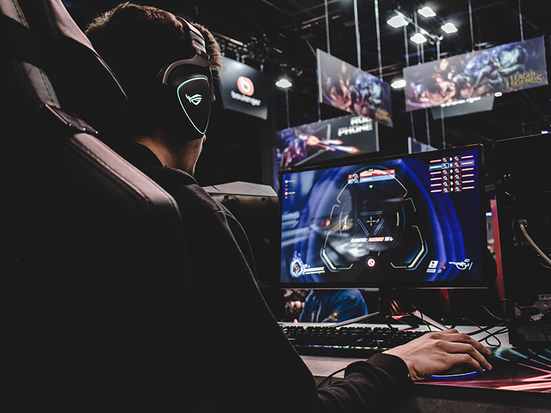a man playing overwatch