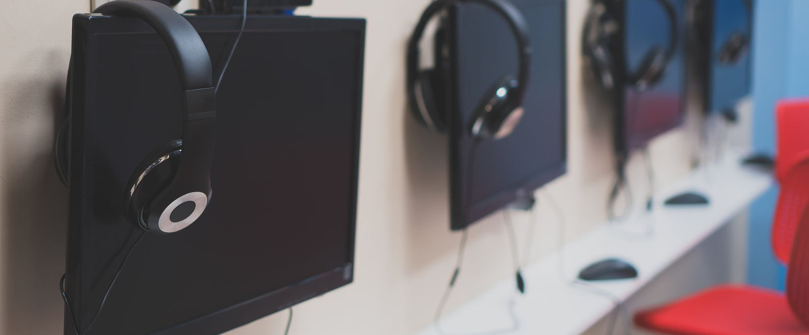 desktops and headphones for gamers
