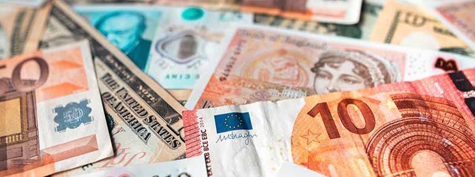 banknotes in EUR