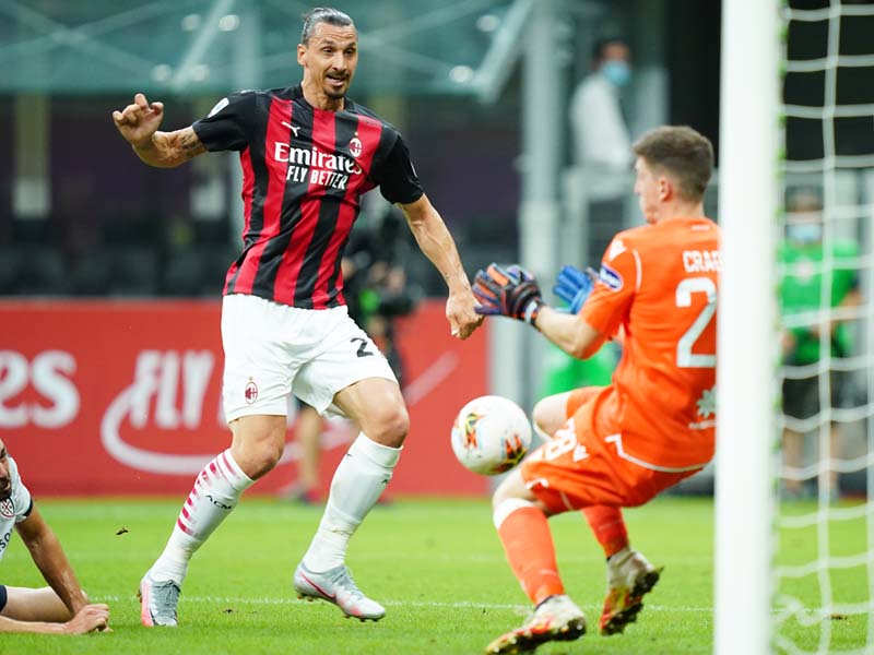 Zlatan Ibrahimovic scoring goal